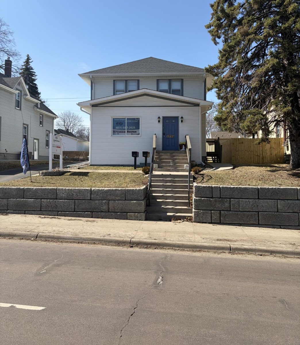 This house once sheltered a family on the run. Visitors today see only the stillness of the landscape, not the tension that filled these rooms as the Barker gang tried to stay one step ahead of the law.